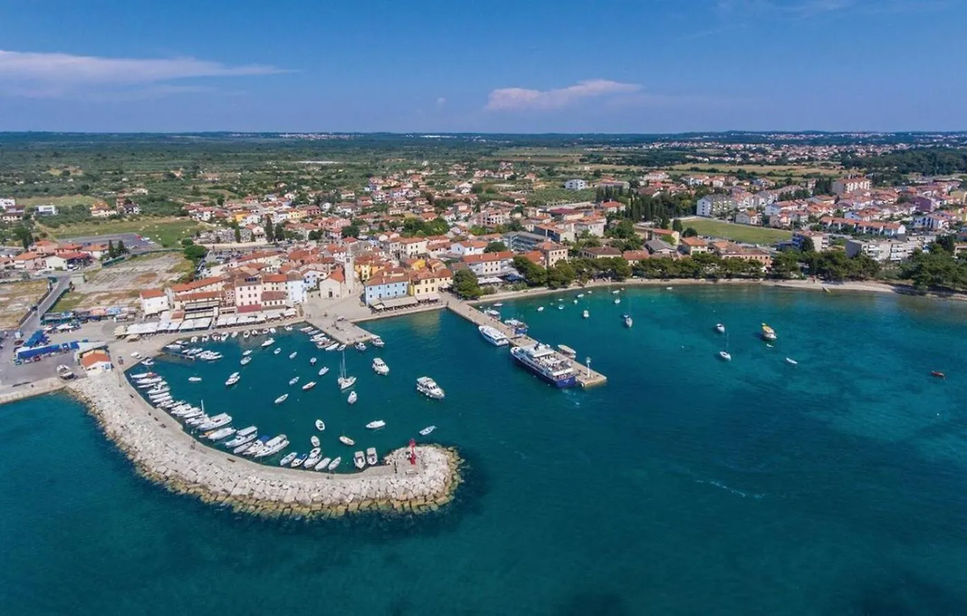 Villa Bellatrix In Fazana With Beach Front And Sea View Croatia