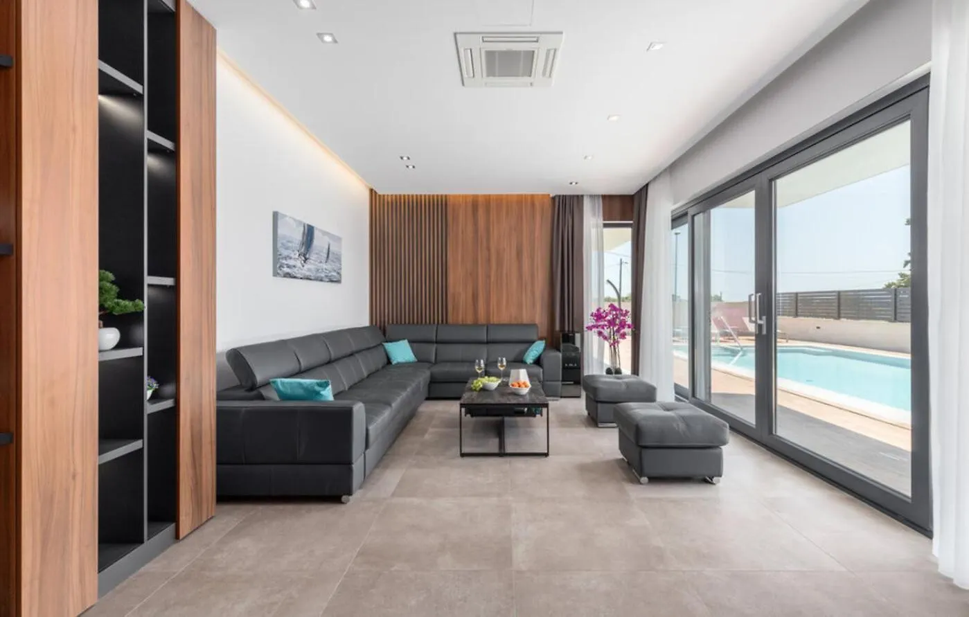 Villa Bellatrix In Fazana With Beach Front And Sea View