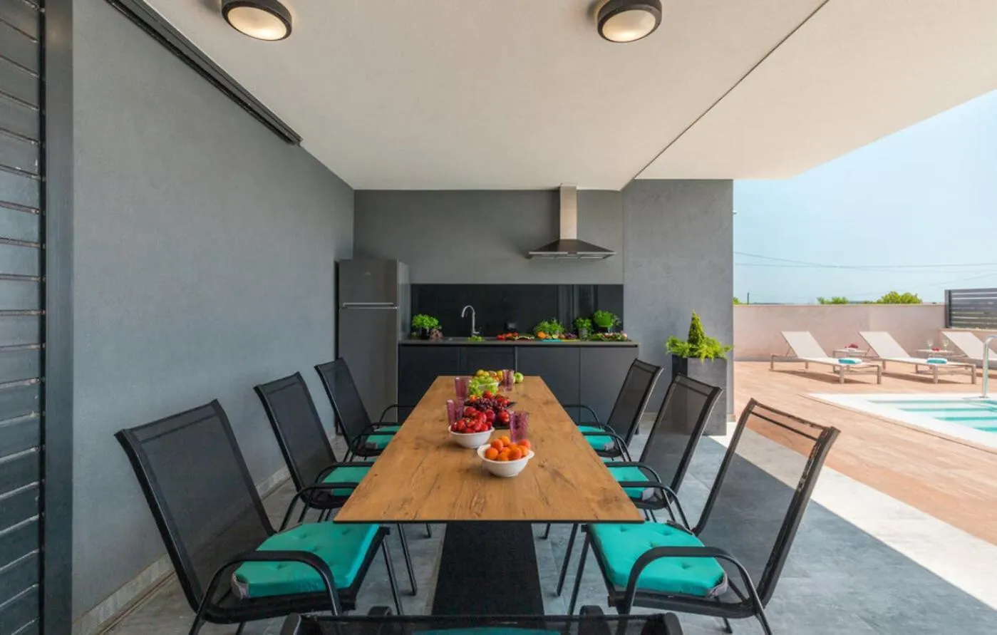 Villa Bellatrix In Fazana With Beach Front And Sea View