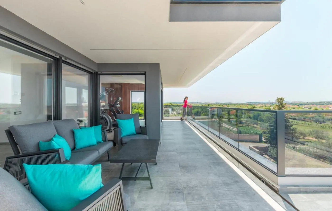 Villa Bellatrix In Fazana With Beach Front And Sea View