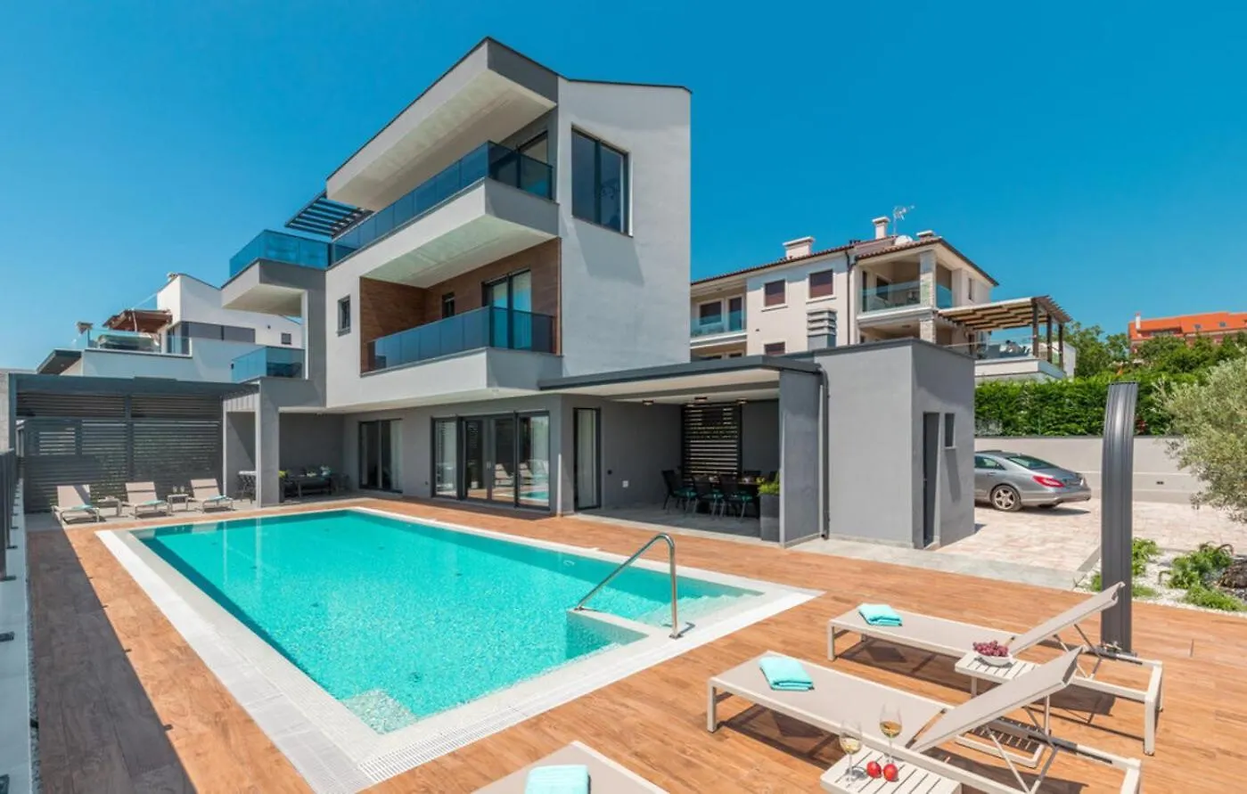 Villa Bellatrix In Fazana With Beach Front And Sea View 0*,  Croatia